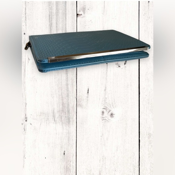 Mossimo Women's Crossbody Clutch Purse Organizer Blue Malachite Textured NWT - Picture 6 of 7